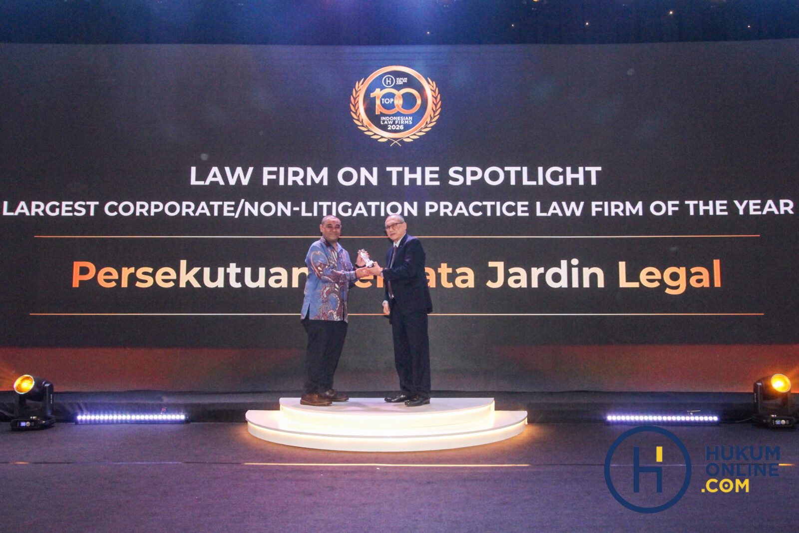Foto Nomine Hukumonline Top 100 Indonesian Law Firm-295